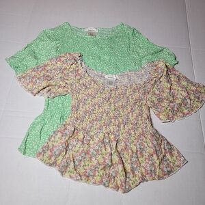 2 Urban Romantics Smocked Peplum Scoop Neck Tops With Flutter Sleeves Size Small